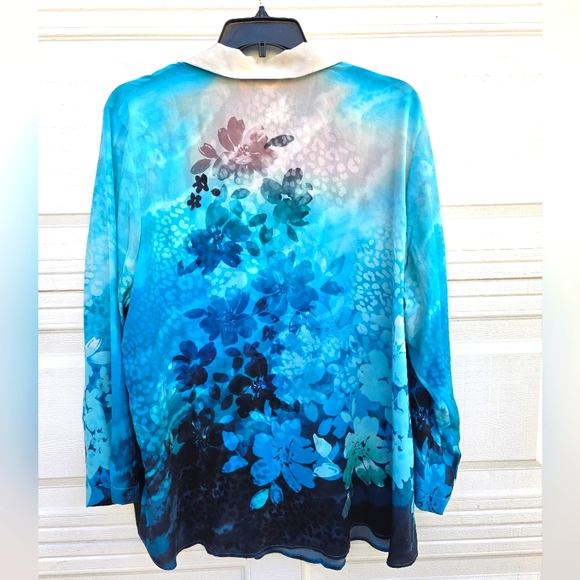 100% Silk Floral Blue Women's Top - Picture 2 of 4